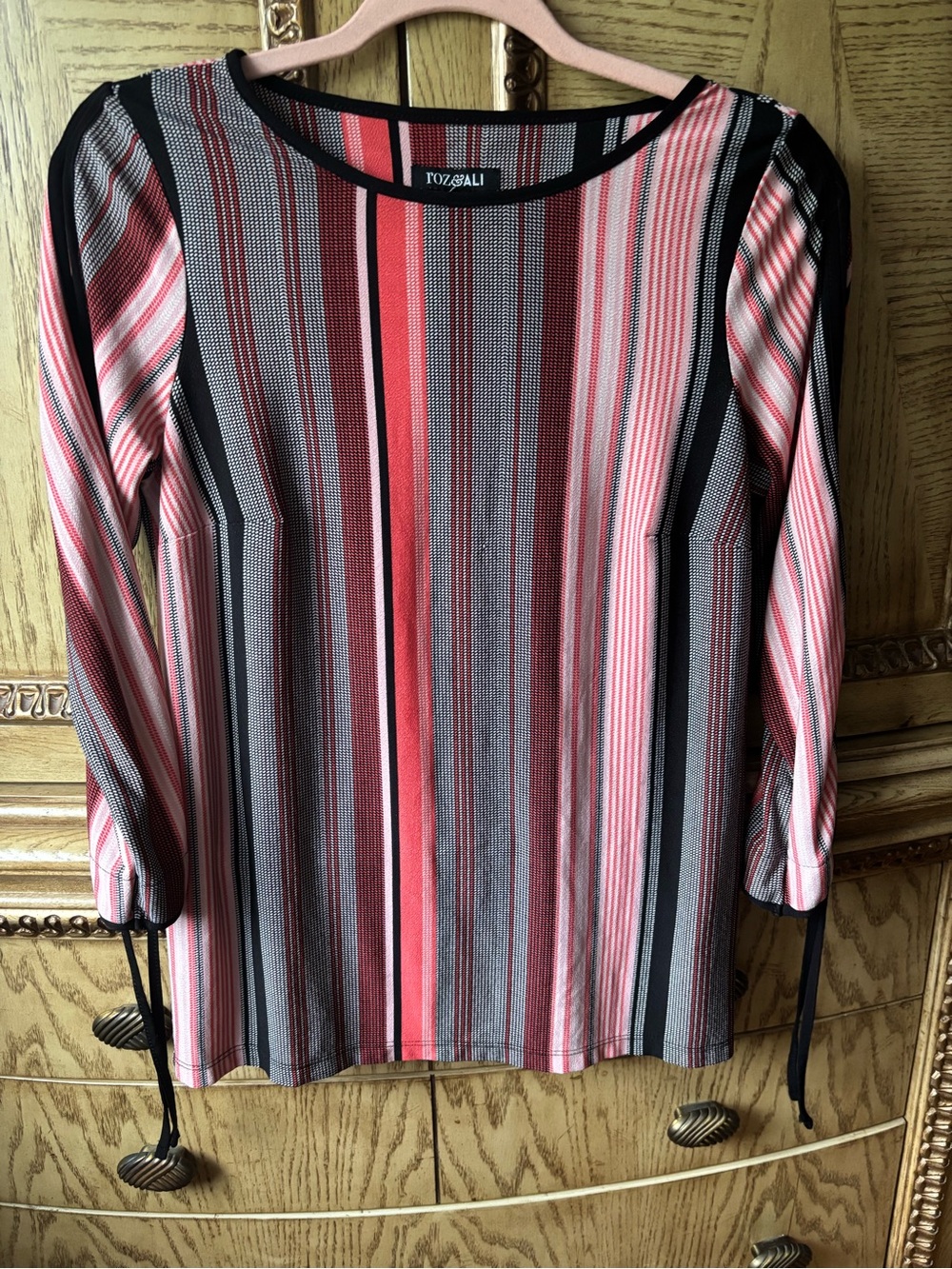 Roz & Ali Striped Long Sleeve Crewneck Top in Pink and Black